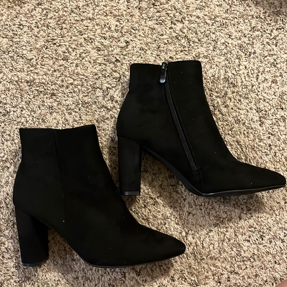 Dream Pairs Black Suede Booties - Women’s size 8.5